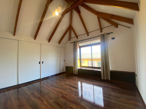 Arriendo Casa NO 5D en suite Walk-in cl&oacute;set 4B 2E 1B Montemar - Conc&oacute;n