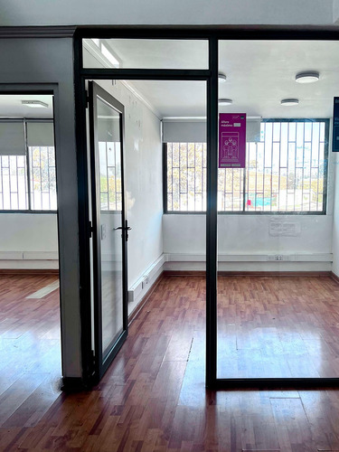 Propiedad Con Galp&oacute;n, Oficinas, Cercana Al Metro. Trif&aacute;sica.