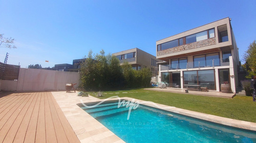 Venta Casa P 5D en suite Walk-in cl&oacute;set 6B 5E Montemar - Conc&oacute;n