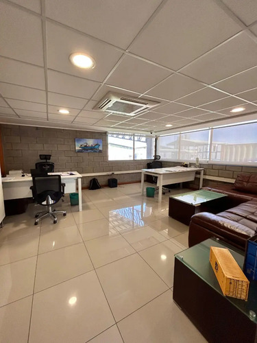 Arriendo Sitio Industrial De 7.100 M2 Con Edificio Y Bodega