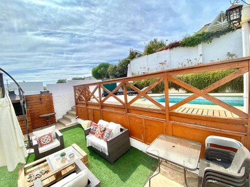 Venta Casa 4D 3B 3E Montemar - Conc&oacute;n