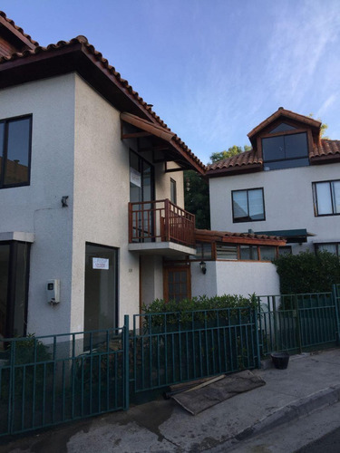 Arriendo Casa NP 5D en suite Walk-in cl&oacute;set 3B 2E 1B Montemar - Conc&oacute;n