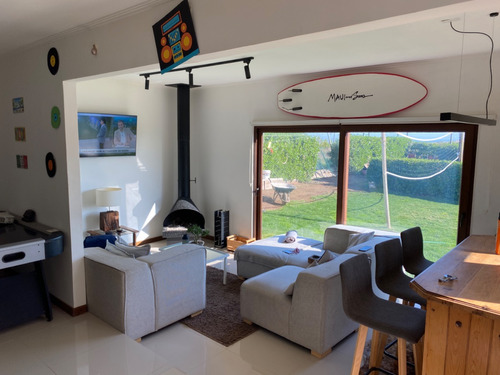 Venta Casa 5D en suite Walk-in cl&oacute;set 4B 3E  - Conc&oacute;n