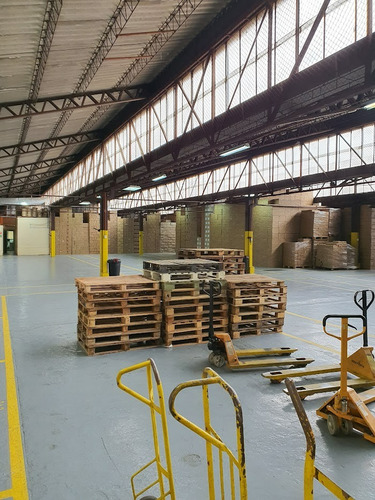 Conveniente Bodega Industrial En Excelente Estado.