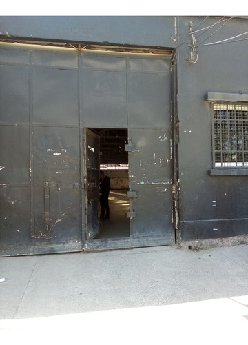 Corredora Arrienda Galp&oacute;n Industrial 