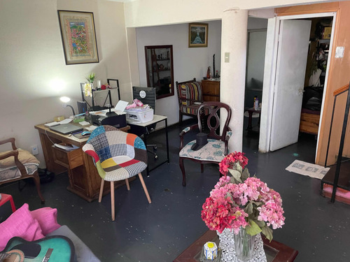 Casa Comercial Con Taller Y Galp&oacute;n