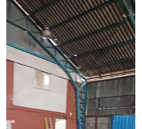 Extraordinario Galp&oacute;n Con Oficinas