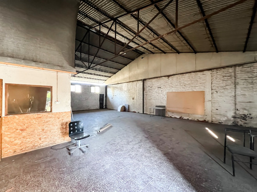 Galp&oacute;n 900 Mts En San Bernardo