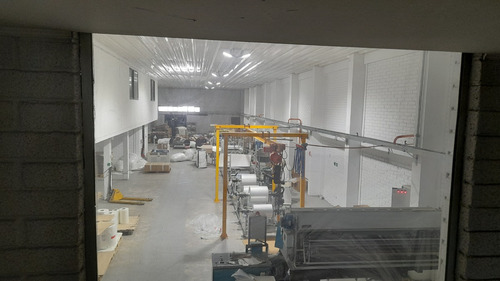 Bodega Industrial Metro Einstein