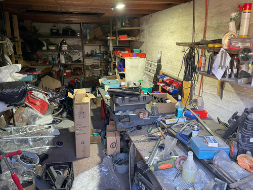 Casa Comercial Con Taller Y Galp&oacute;n