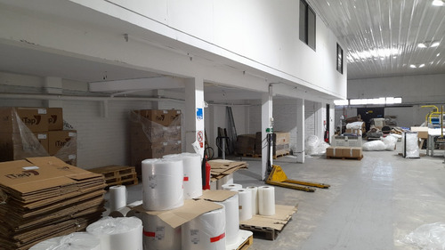 Bodega Industrial Metro Einstein