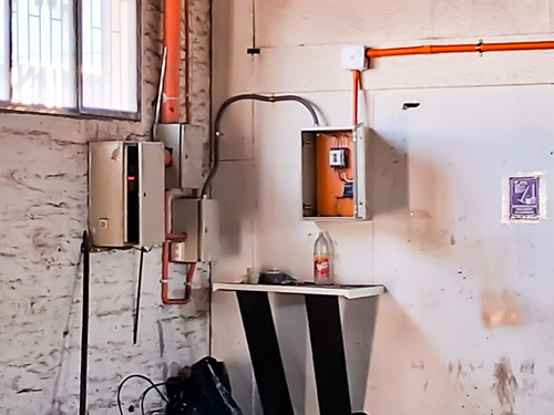 Galp&oacute;n 900 Mts En San Bernardo