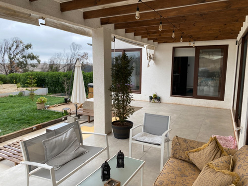 Venta Casa 5D en suite Walk-in cl&oacute;set 4B 3E  - Conc&oacute;n