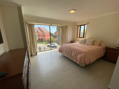 Venta Casa 5D 4B 3E Montemar - Conc&oacute;n