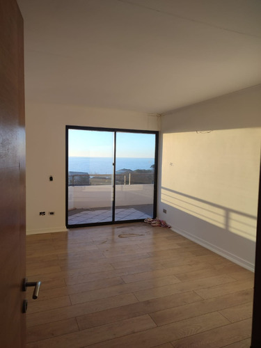 Venta Departamento NP 3D 2B 1E 1B Playa Amarilla - Conc&oacute;n