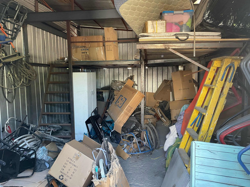 Casa Comercial Con Taller Y Galp&oacute;n