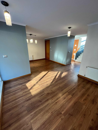 Venta Casa 7D 4B 2E Montemar - Conc&oacute;n