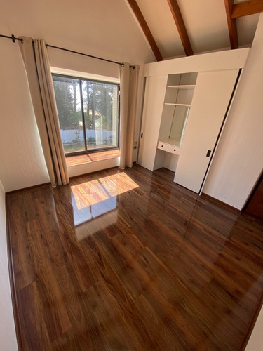 Arriendo Casa NO 5D 4B 2E 3B Montemar - Conc&oacute;n