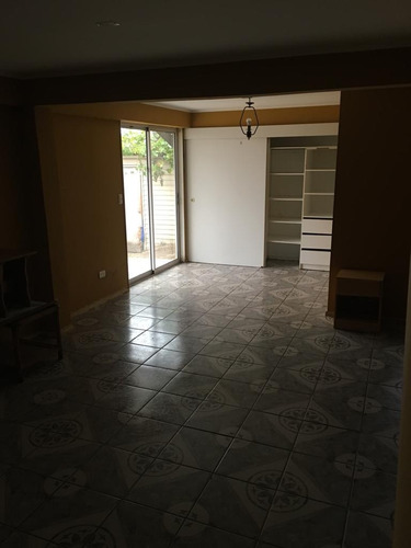 Arriendo Casa NP 5D 2B 3E 1B Montemar - Conc&oacute;n