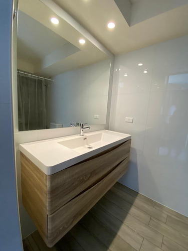 Arriendo Departamento NP 3D en suite Walk-in cl&oacute;set 2B 1E 1B Re&ntilde;aca - Vi&ntilde;a Del Mar