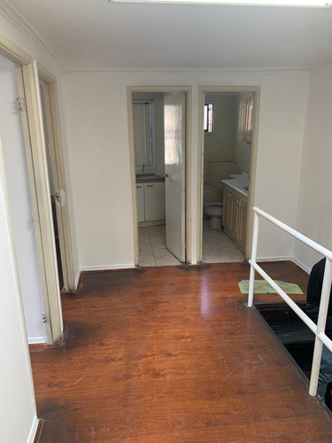 Galp&oacute;n De 600 Con Trif&aacute;sica Y Puente Gr&uacute;a Y 140 De Oficinas