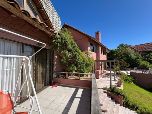 Venta Casa NP 7D en suite Walk-in cl&oacute;set 5B 4E 2B Re&ntilde;aca - Vi&ntilde;a Del Mar