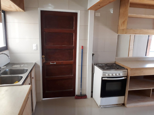 Arriendo Casa NP 4D 3B 1E Playa Amarilla - Conc&oacute;n