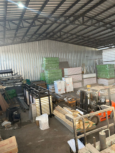 Se Arrienda Galp&oacute;n Industrial 500 M2 En La Pintana