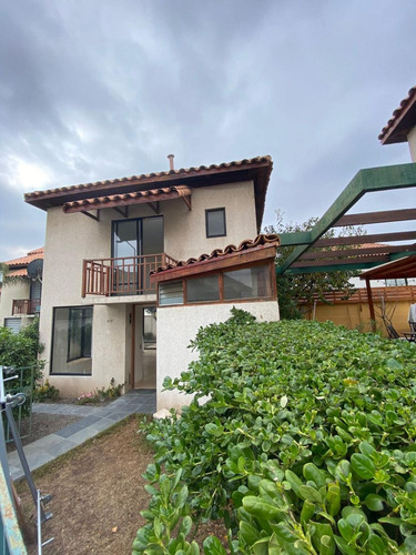 Arriendo Casa NP 5D en suite Walk-in cl&oacute;set 3B 2E 1B Montemar - Conc&oacute;n