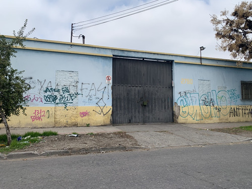 Arriendo Propiedad De Uso Comercial En Av. Mapocho, Santiago