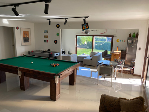 Venta Casa 5D en suite Walk-in cl&oacute;set 4B 3E  - Conc&oacute;n