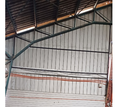 Extraordinario Galp&oacute;n Con Oficinas