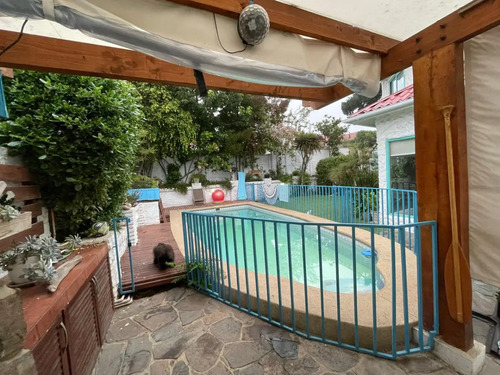 Arriendo Casa 6D en suite 4B 4E 1B Montemar - Conc&oacute;n