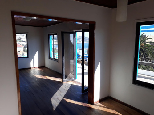 Arriendo Casa NP 4D 3B 1E Playa Amarilla - Conc&oacute;n