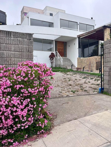 Venta Casa SP 4D en suite Walk-in cl&oacute;set 3B 2E 1B Centro de Vi&ntilde;a del Mar - Vi&ntilde;a Del Mar