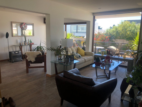 Venta Casa NO 4D en suite Walk-in cl&oacute;set 4B 3E 1B Montemar - Conc&oacute;n