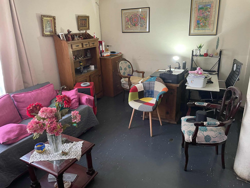 Casa Comercial Con Taller Y Galp&oacute;n