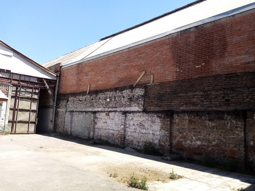 Corredora Arrienda Galp&oacute;n Industrial 