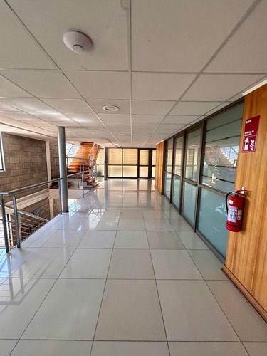 Arriendo Sitio Industrial De 7.100 M2 Con Edificio Y Bodega