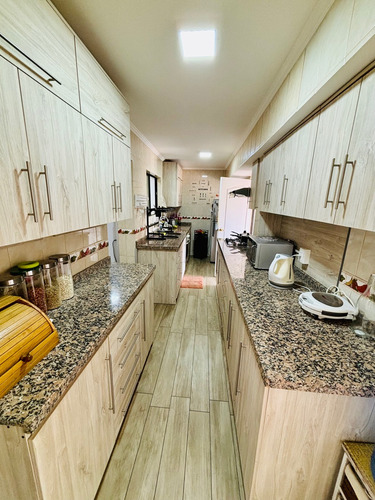 Venta Casa NP 6D en suite Walk-in cl&oacute;set 4B 3E 1B Libertad - Vi&ntilde;a Del Mar