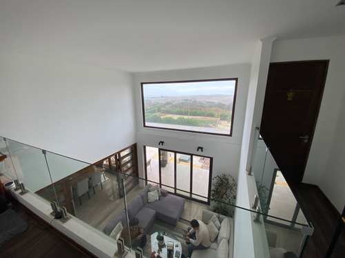 Venta Casa 5D en suite Walk-in cl&oacute;set 4B 3E  - Conc&oacute;n