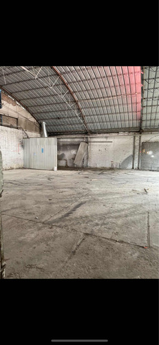 Galp&oacute;n Industrial En Conchali , Planta Libre 15 M X 25 M ,
